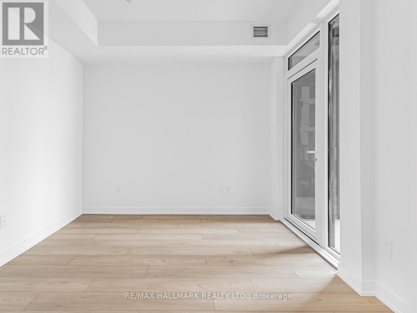 723 - 1007 The Queensway, Toronto, ON - Indoor Photo Showing Other Room