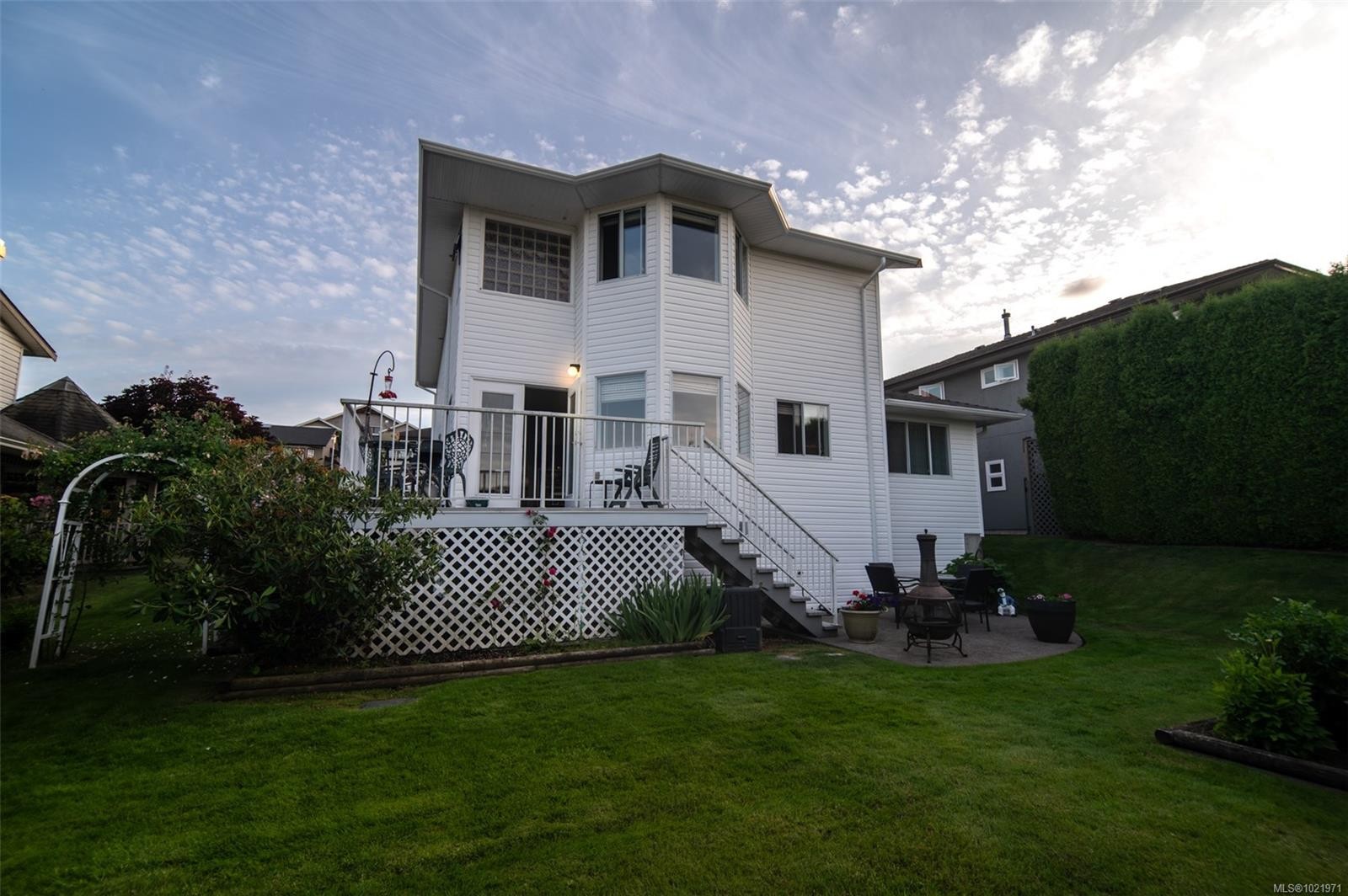 764 Bowen Dr, Campbell River, BC