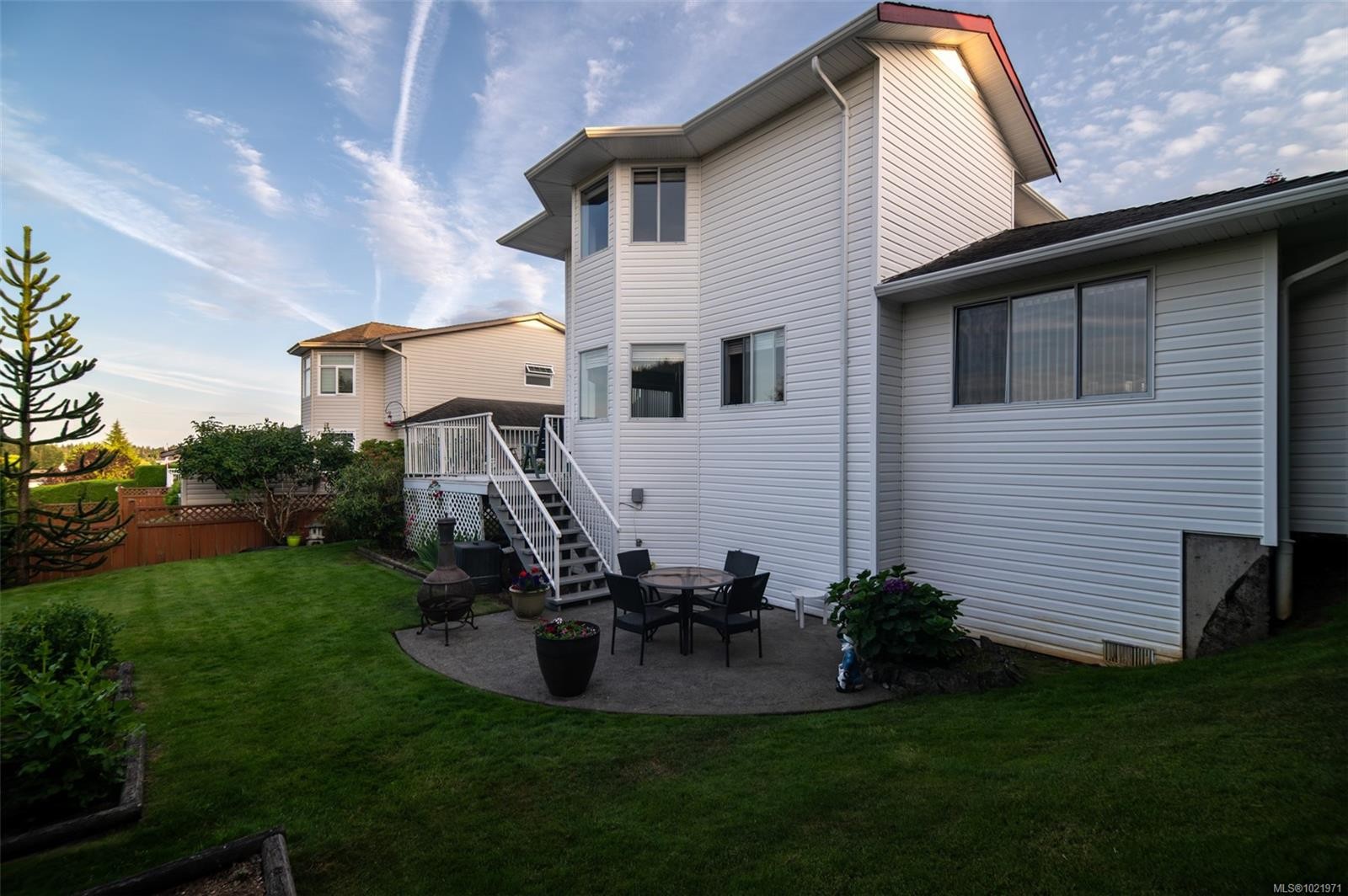 764 Bowen Dr, Campbell River, BC