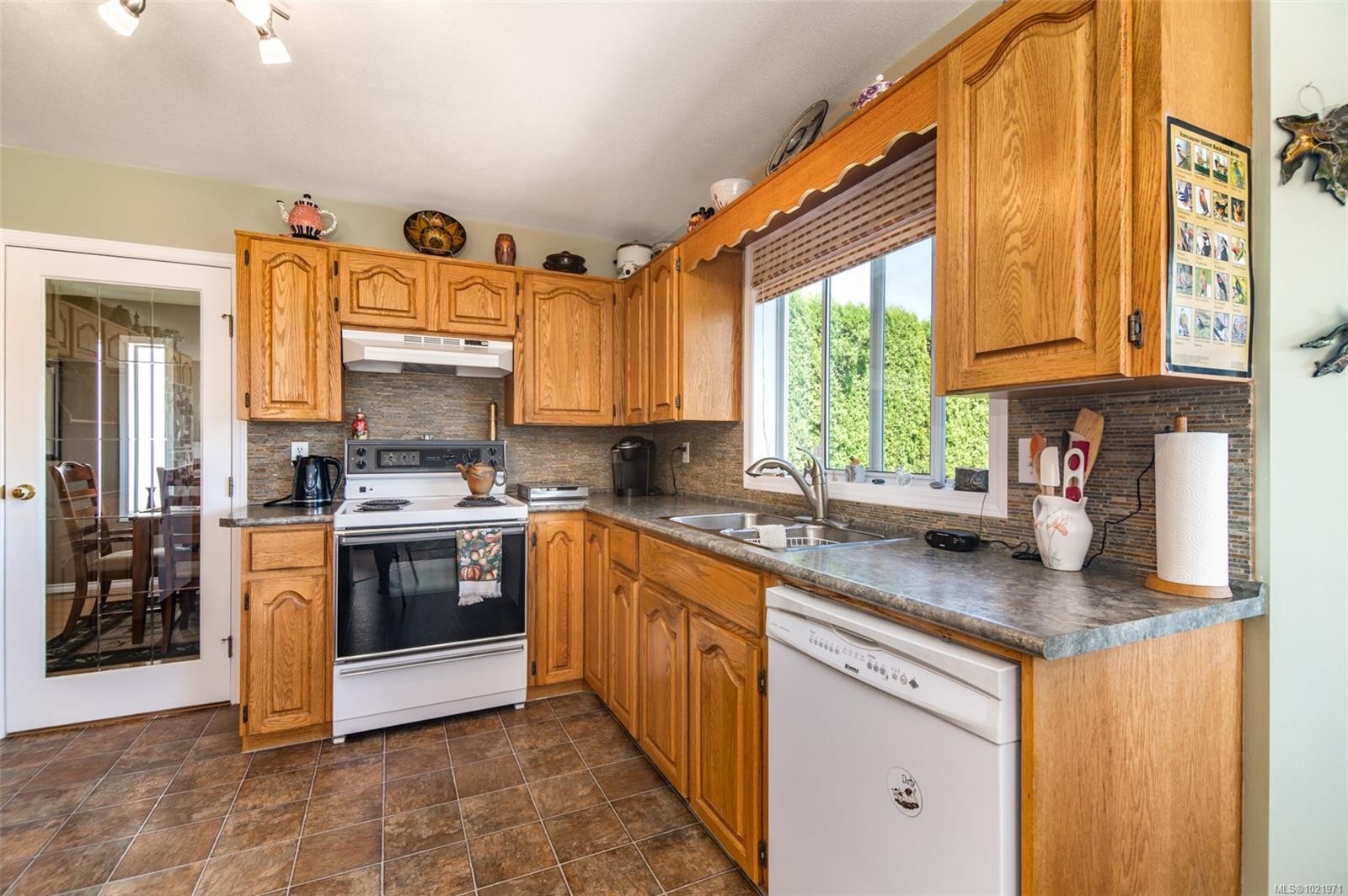 764 Bowen Dr, Campbell River, BC