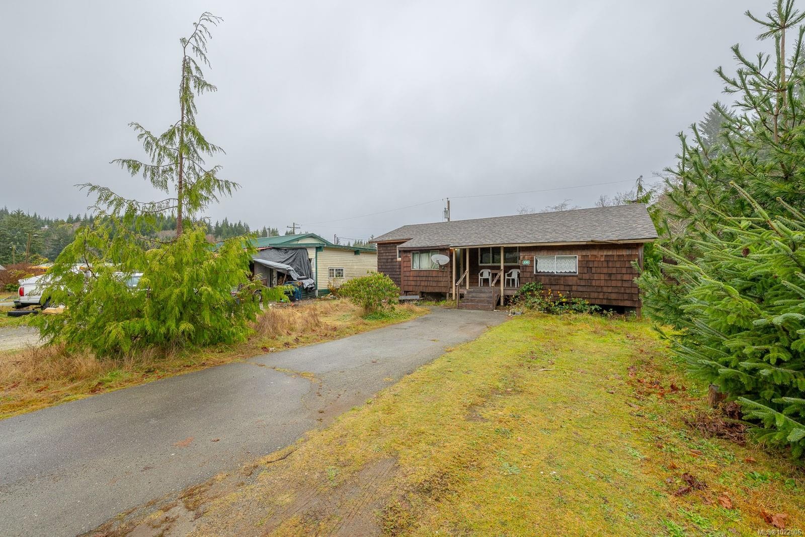 230 Clutus Rd, Bamfield, BC