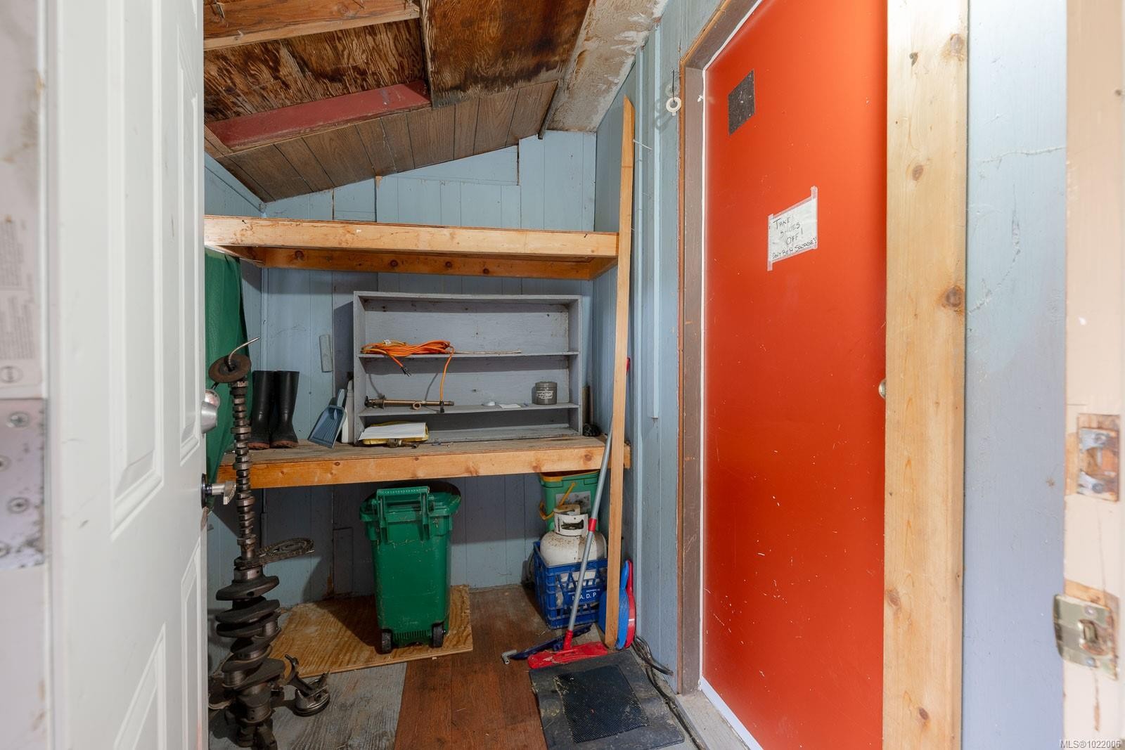 230 Clutus Rd, Bamfield, BC