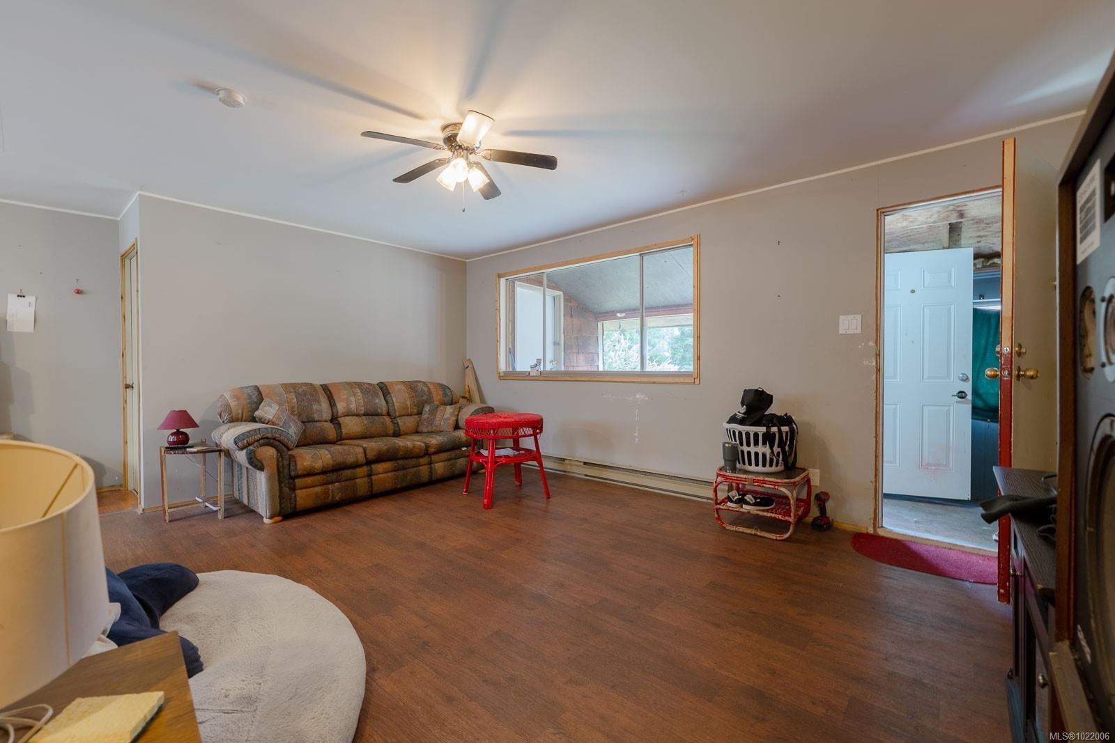 230 Clutus Rd, Bamfield, BC