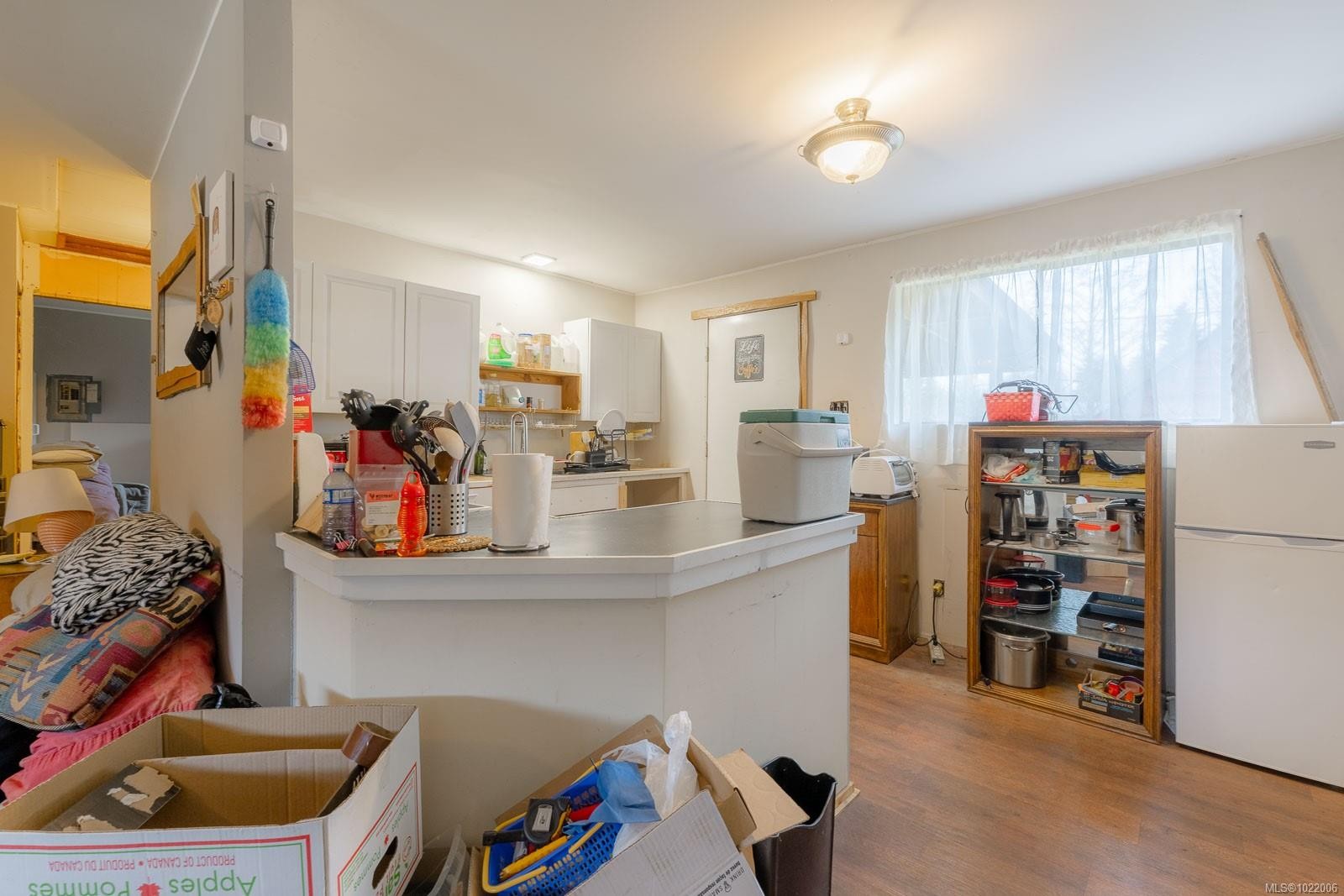 230 Clutus Rd, Bamfield, BC