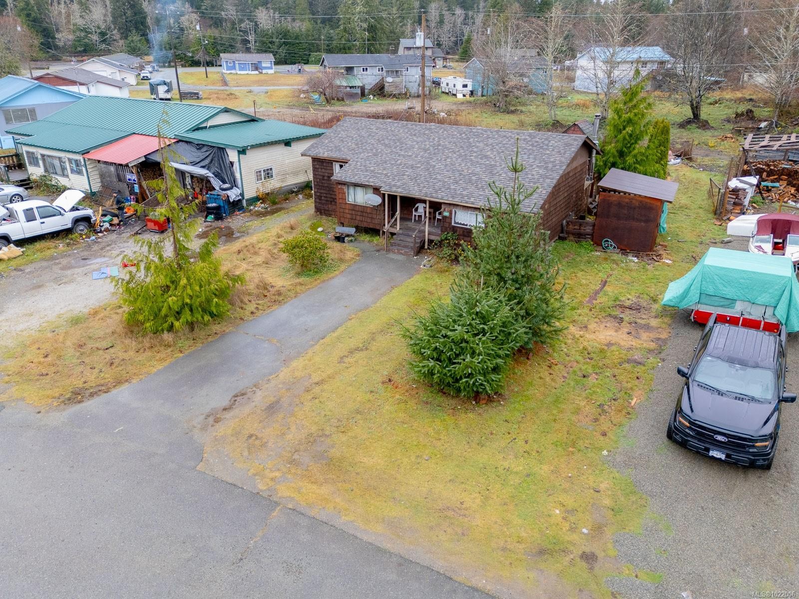 230 Clutus Rd, Bamfield, BC