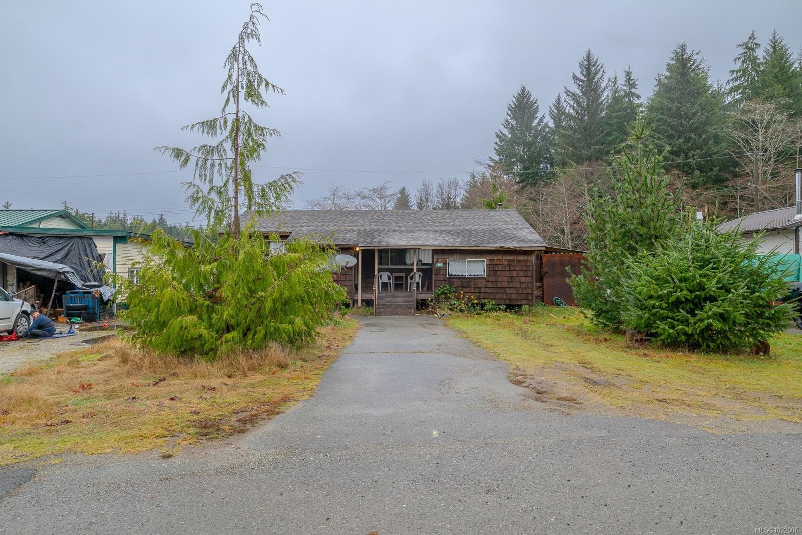 230 Clutus Rd, Bamfield, BC