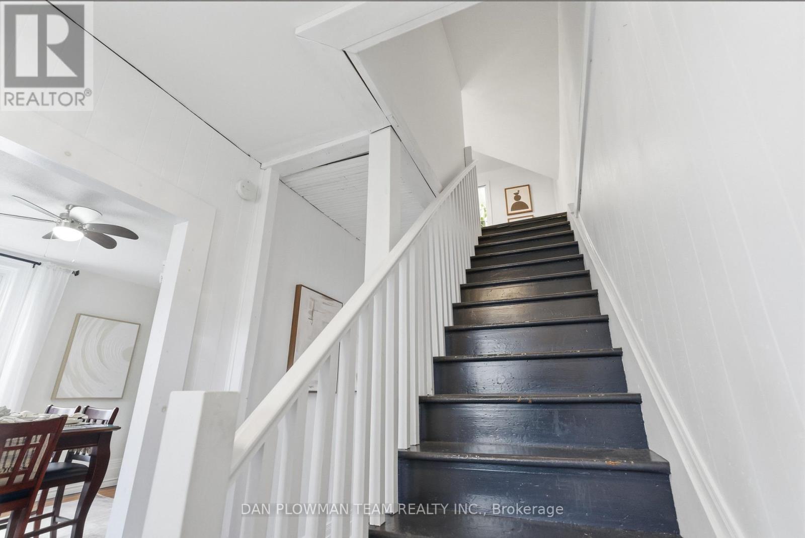 11 King Street W, Kawartha Lakes, ON - Indoor Photo Showing Other Room