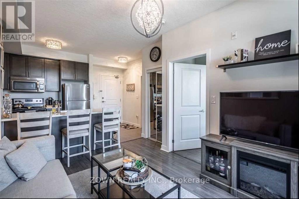 222 - 35 Southshore Crescent, Hamilton, ON - Indoor