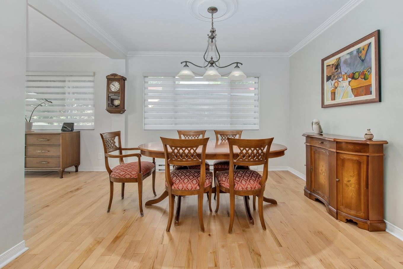 Dining room - 9840 Rue Basile-Routhier, Montréal (Ahuntsic-Cartierville), QC - Indoor Photo Showing Dining Room