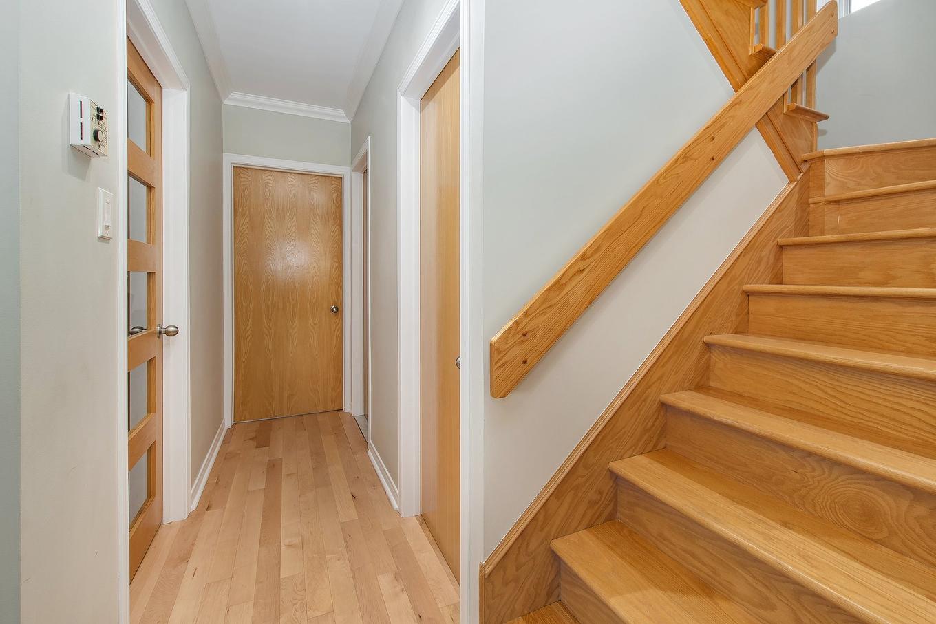 Staircase - 9840 Rue Basile-Routhier, Montréal (Ahuntsic-Cartierville), QC - Indoor Photo Showing Other Room