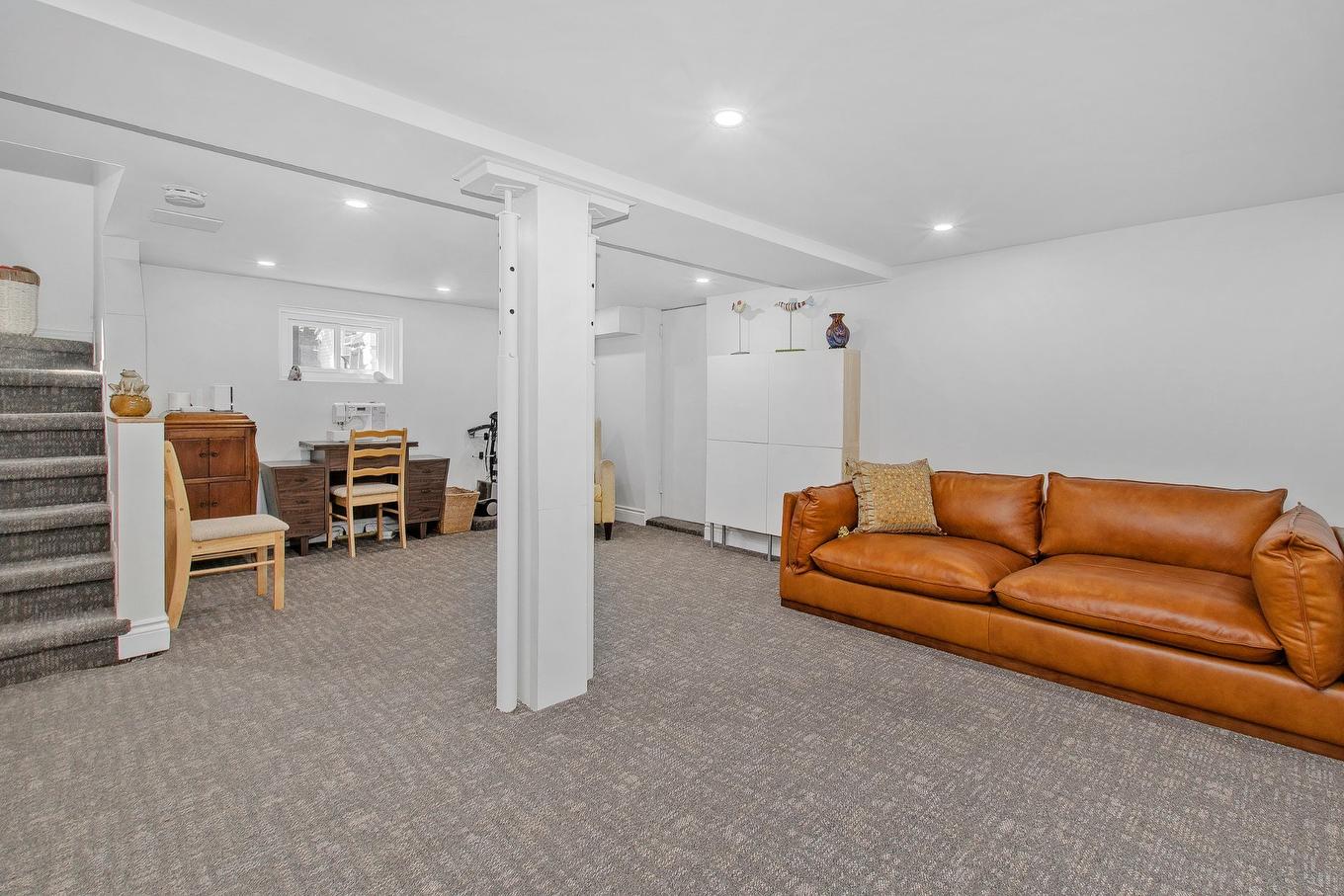 Family room - 9840 Rue Basile-Routhier, Montréal (Ahuntsic-Cartierville), QC - Indoor