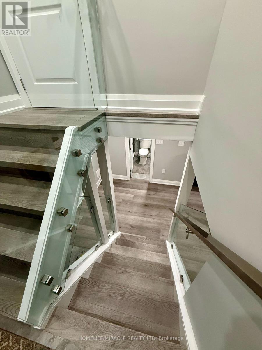 7044 Chigwel Court, Mississauga, ON - Indoor Photo Showing Gym Room