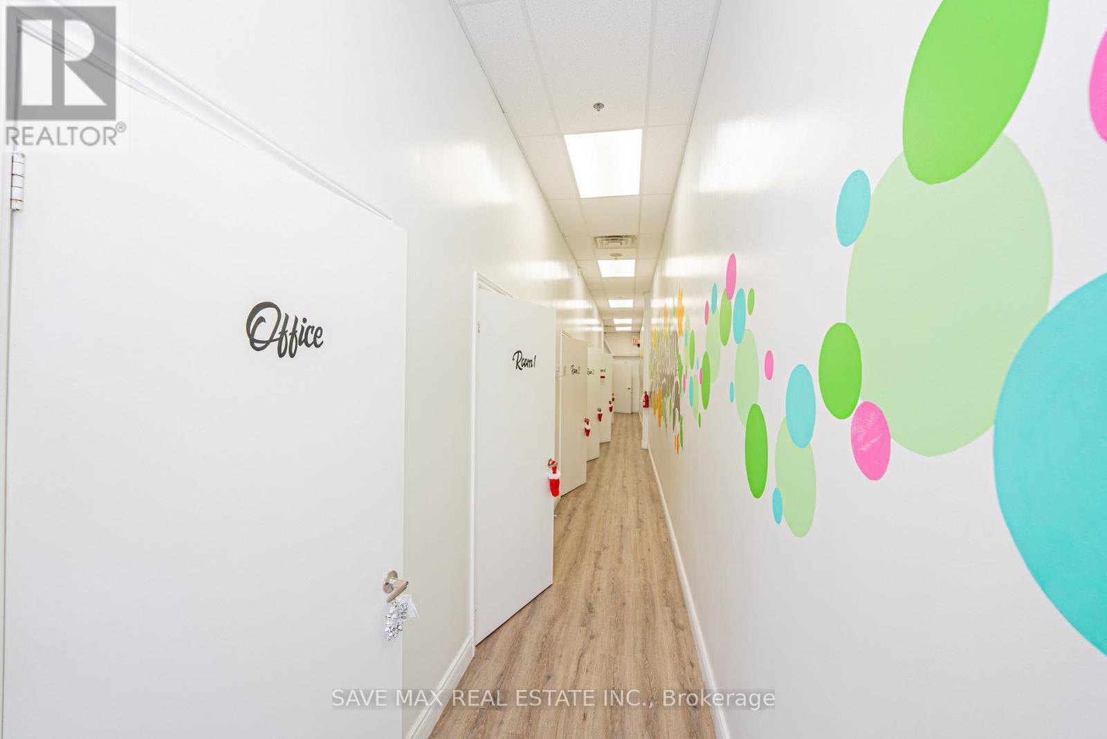 21 - 3255 Rutherford Road, Vaughan, ON