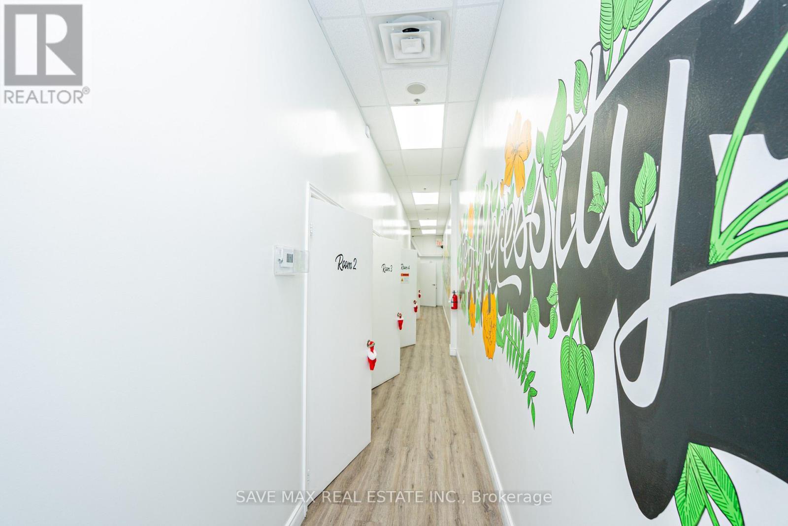 21 - 3255 Rutherford Road, Vaughan, ON