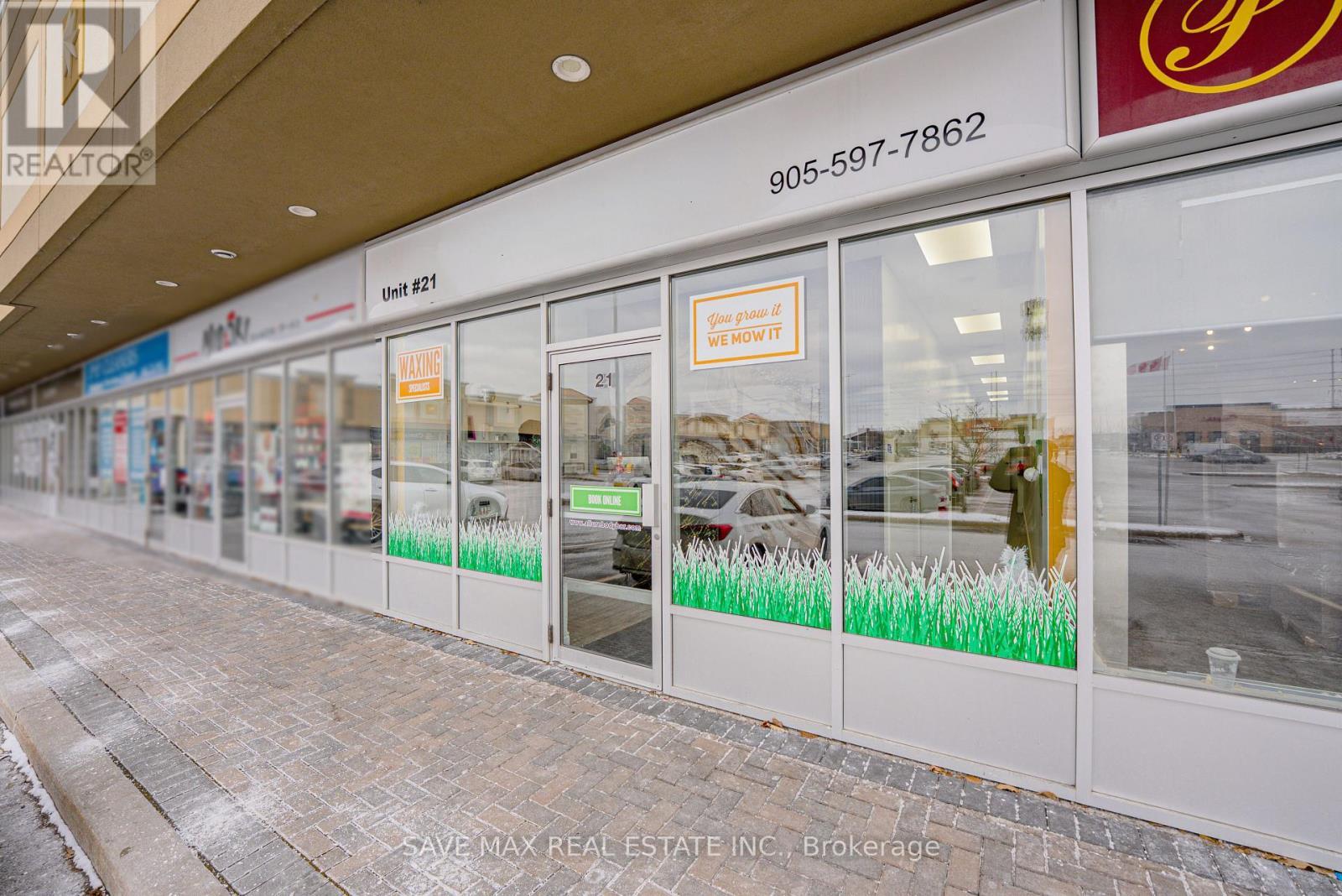 21 - 3255 Rutherford Road, Vaughan, ON