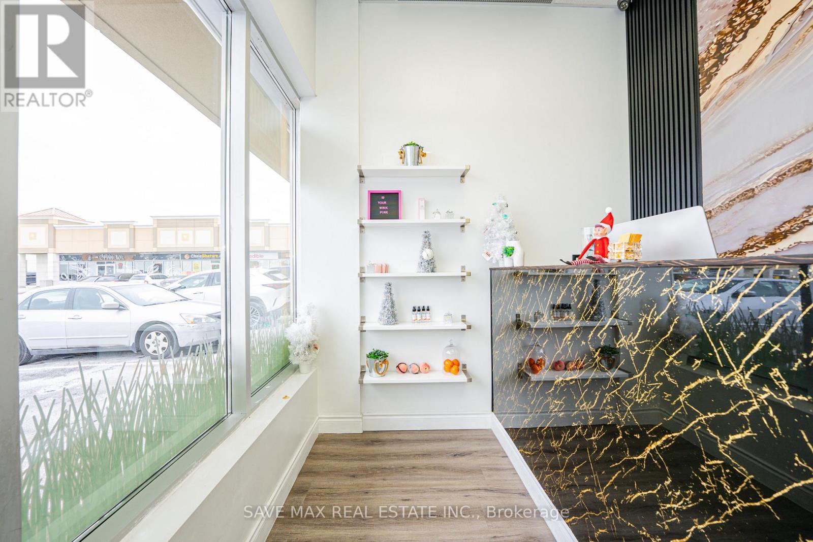 21 - 3255 Rutherford Road, Vaughan, ON