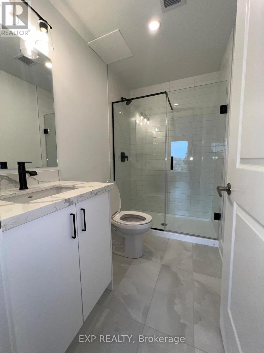 713 - 575 Conklin Road, Brantford, ON - Indoor Photo Showing Bathroom