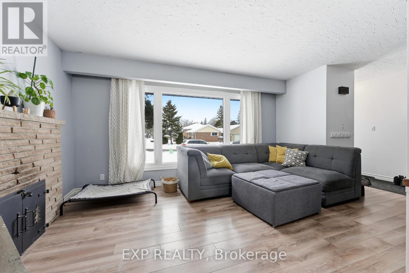 1 Nelles Avenue, Quinte West (Sidney Ward), ON - Indoor Photo Showing Living Room With Fireplace