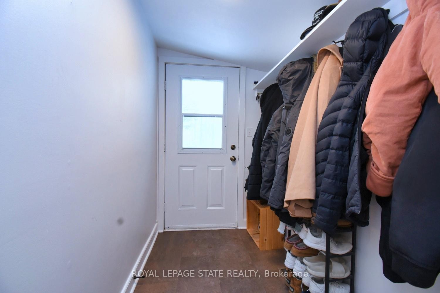 3222 Peach Avenue, Fort Erie, ON - Indoor With Storage
