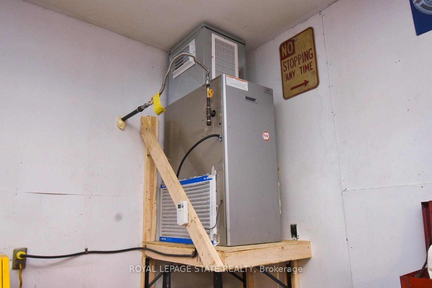 3222 Peach Avenue, Fort Erie, ON - Indoor Photo Showing Other Room