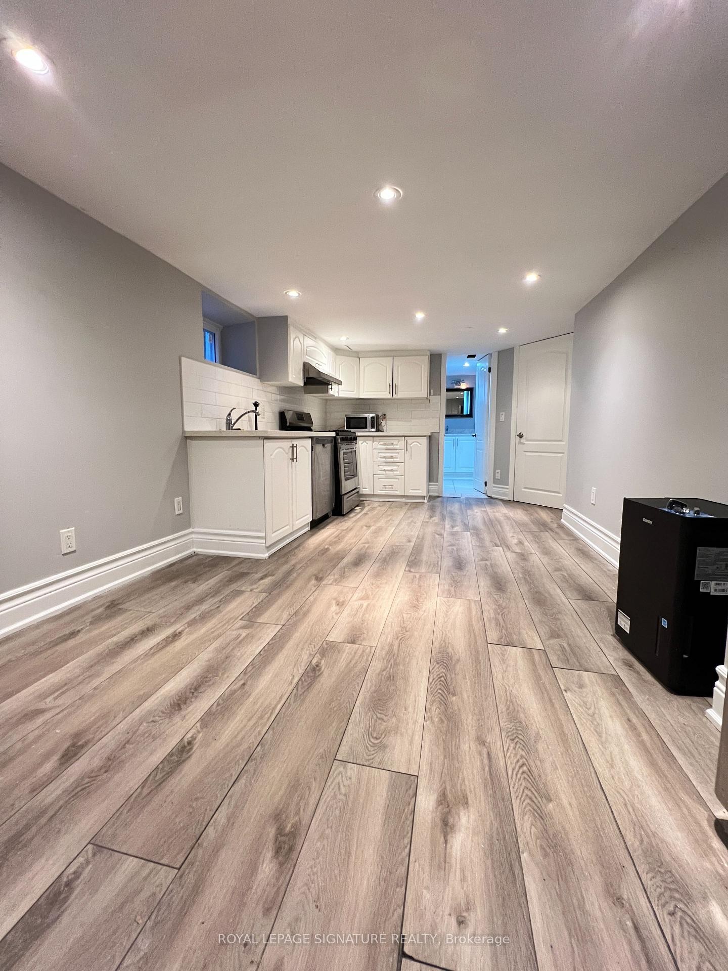 111 Sunnyside Avenue, Toronto, ON