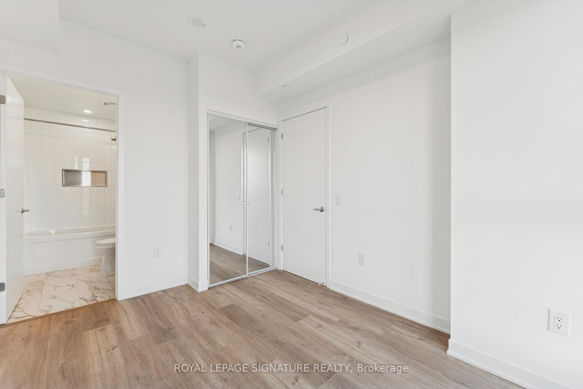 817-20 All Nations Drive, Brampton, ON - Indoor Photo Showing Other Room