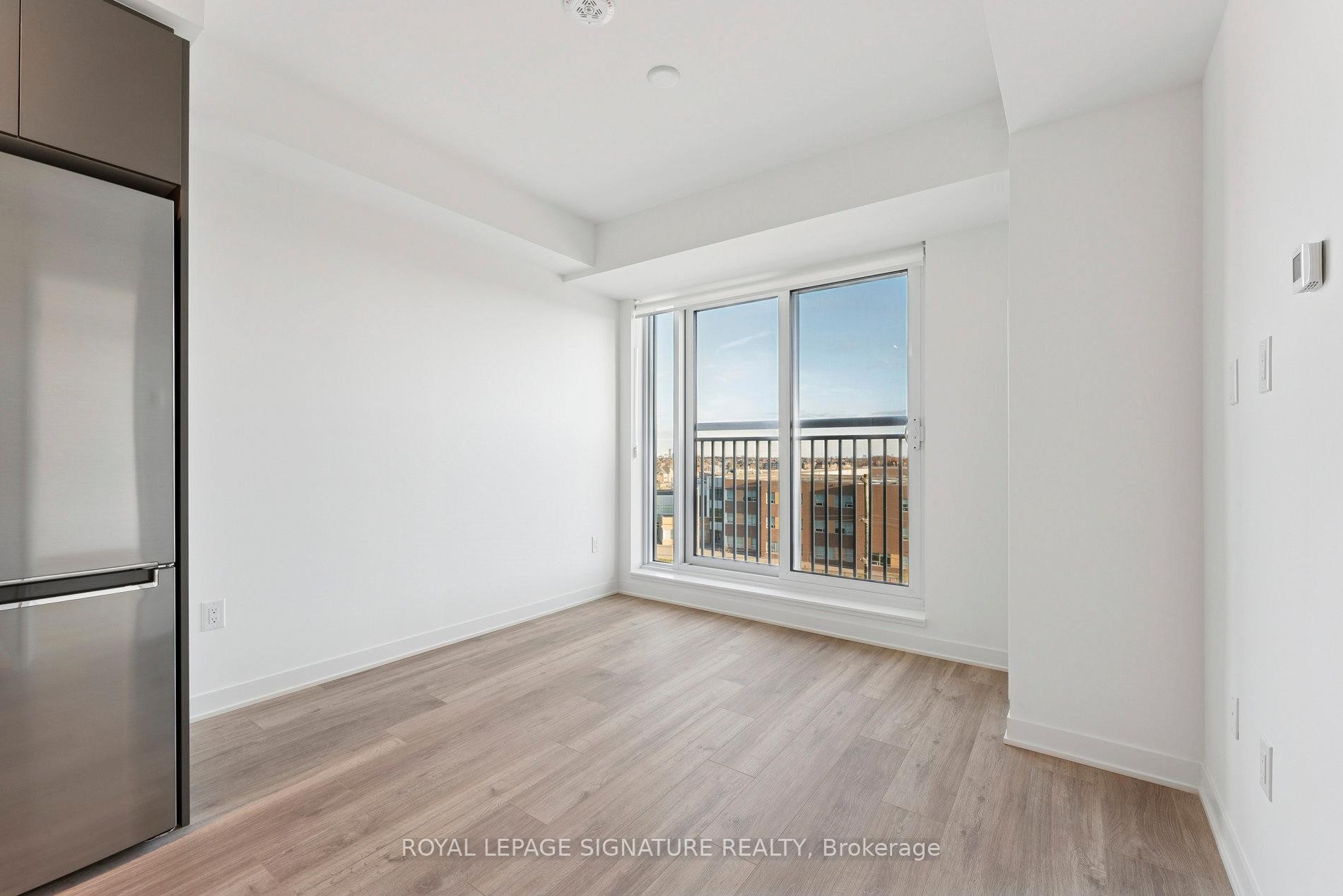 817-20 All Nations Drive, Brampton, ON - Indoor Photo Showing Other Room