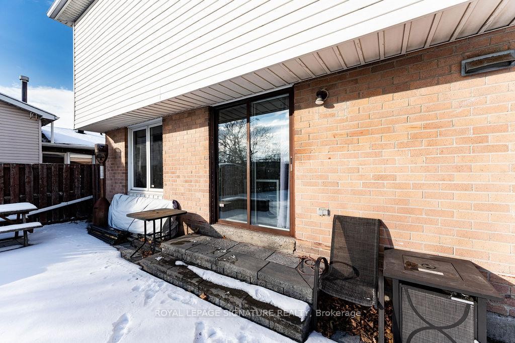 25 Hun Crescent, Toronto, ON - Outdoor With Exterior