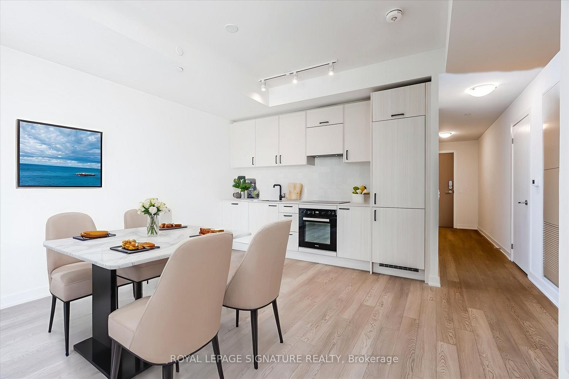 1420-1 Quarrington Lane, Toronto, ON - Indoor Photo Showing Dining Room