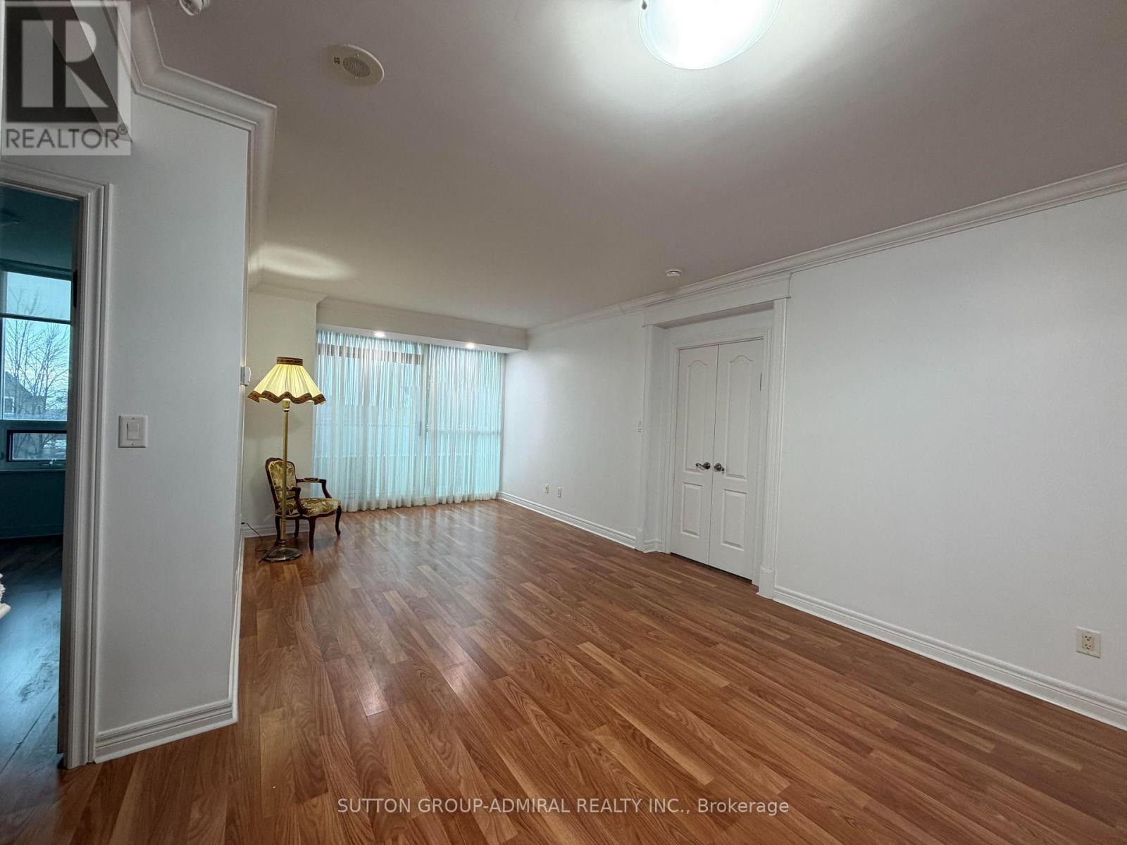 304 - 100 Promenade Circle, Vaughan, ON - Indoor Photo Showing Other Room