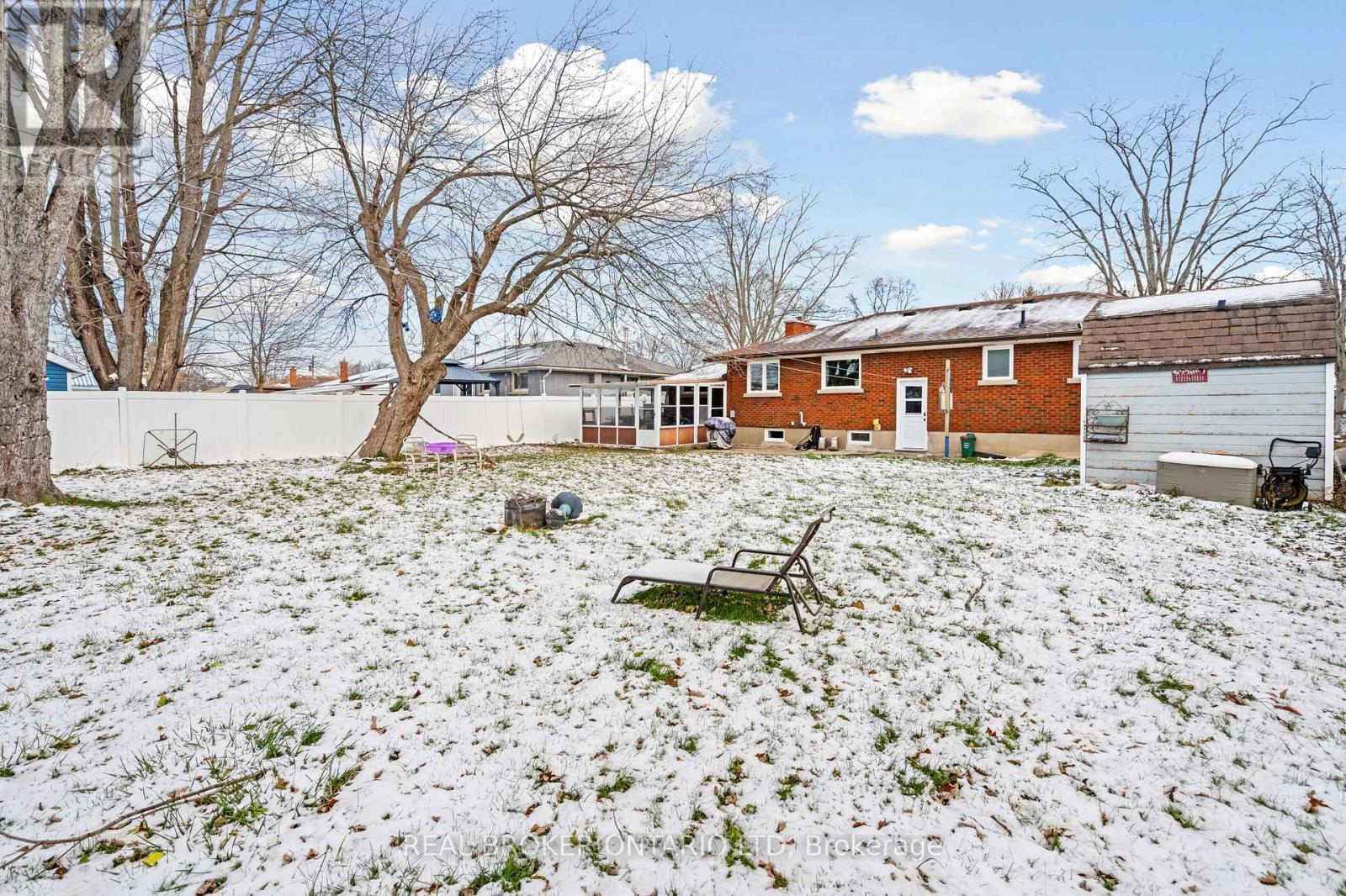 2 - 13 Thornton Street, Welland (Dain City), ON - Outdoor