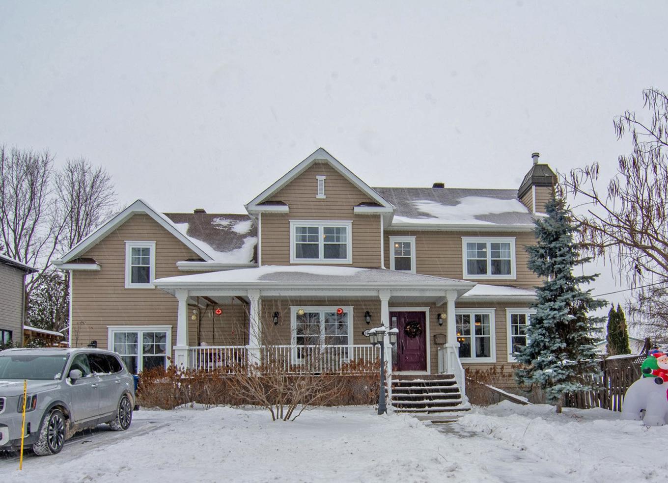 Frontage - 165 Rue Des Érables, Carignan, QC - Outdoor With Deck Patio Veranda With Facade