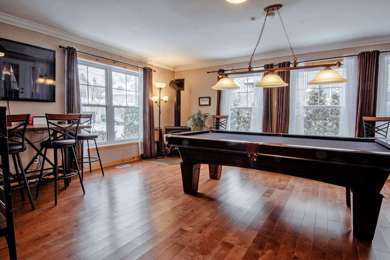 Family room - 165 Rue Des Érables, Carignan, QC - Indoor Photo Showing Other Room