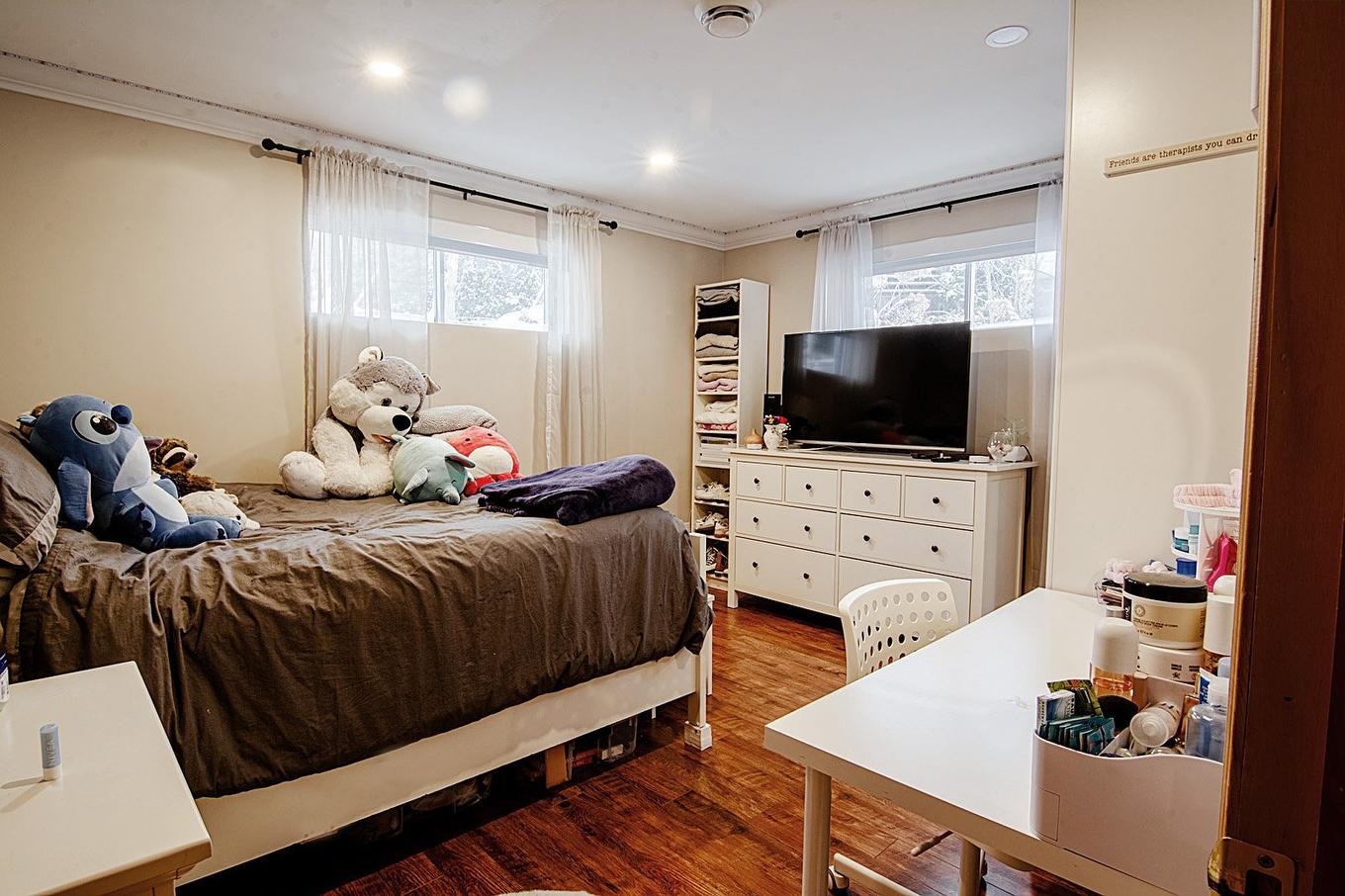 Bedroom - 165 Rue Des Érables, Carignan, QC - Indoor Photo Showing Bedroom