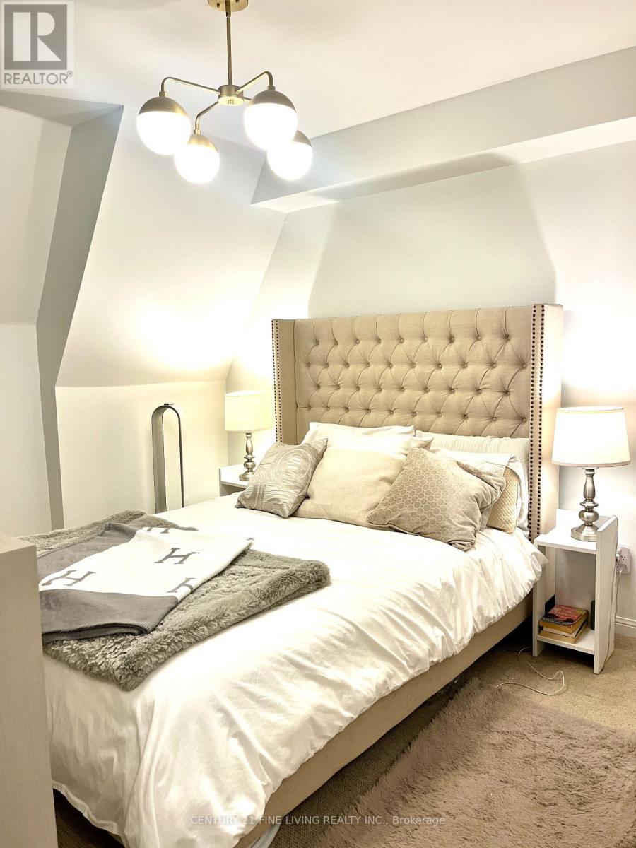 10 - 11 Niagara Street, Toronto, ON - Indoor Photo Showing Bedroom