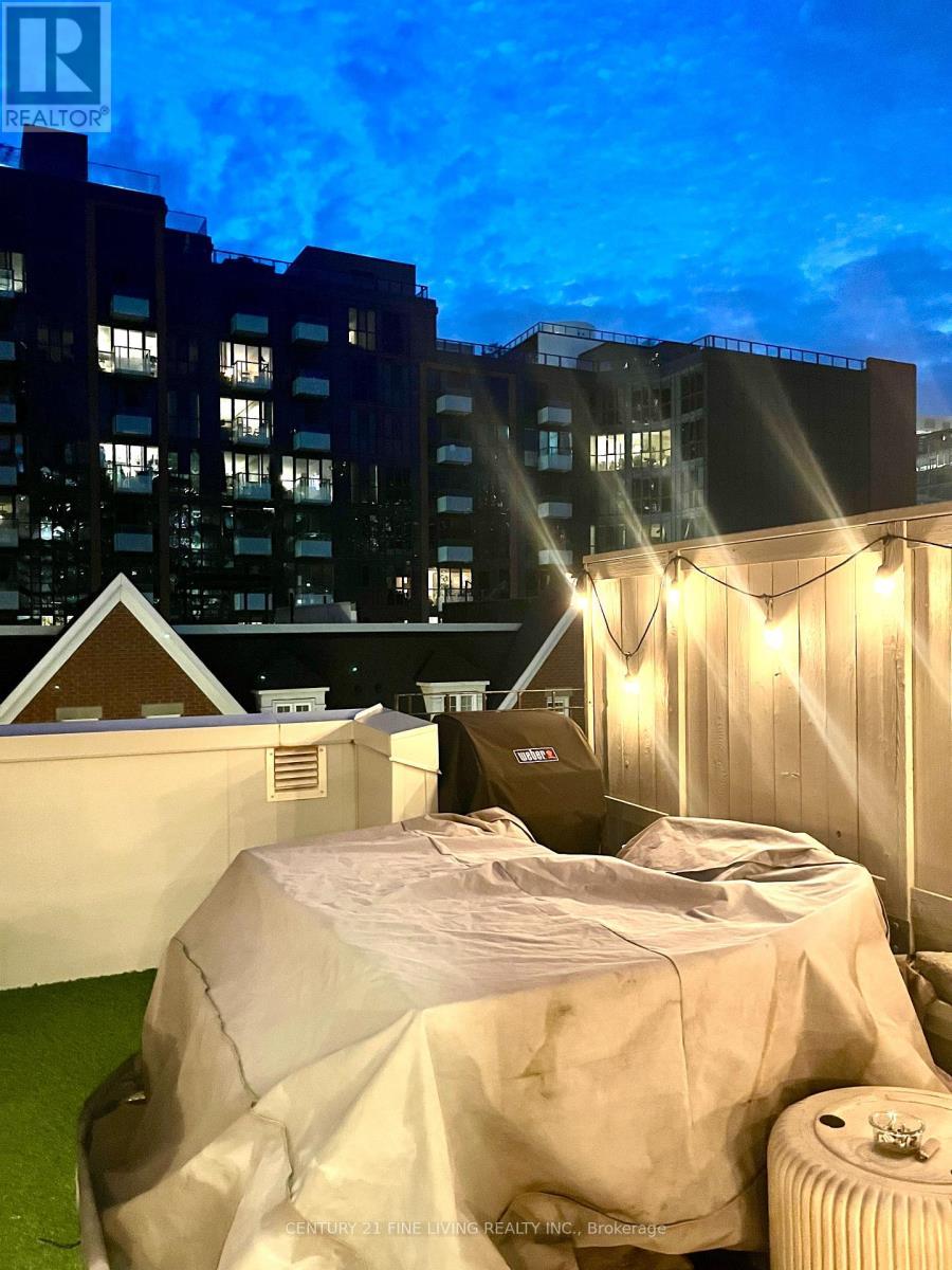 10 - 11 Niagara Street, Toronto, ON - Outdoor