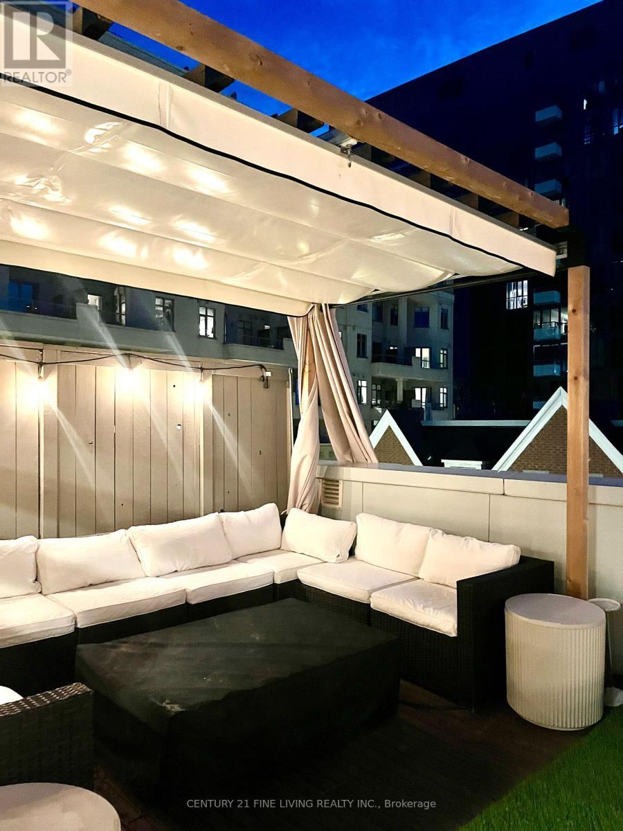 10 - 11 Niagara Street, Toronto, ON -