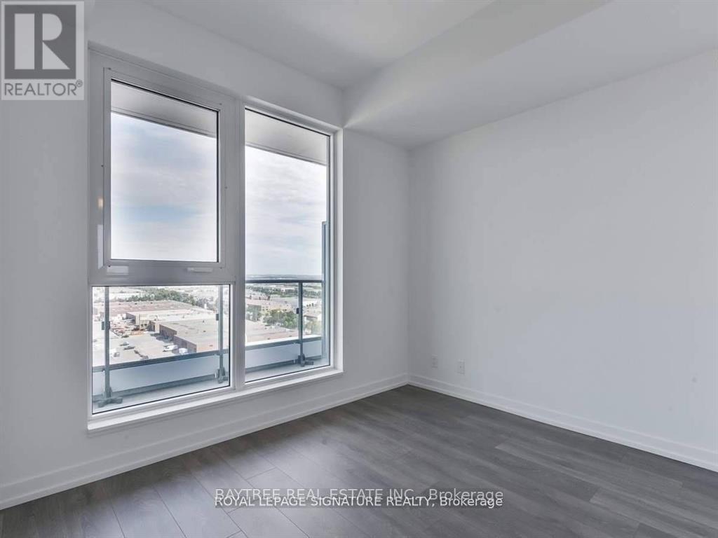 1607 - 898 Portage Parkway, Vaughan, ON - Indoor Photo Showing Other Room