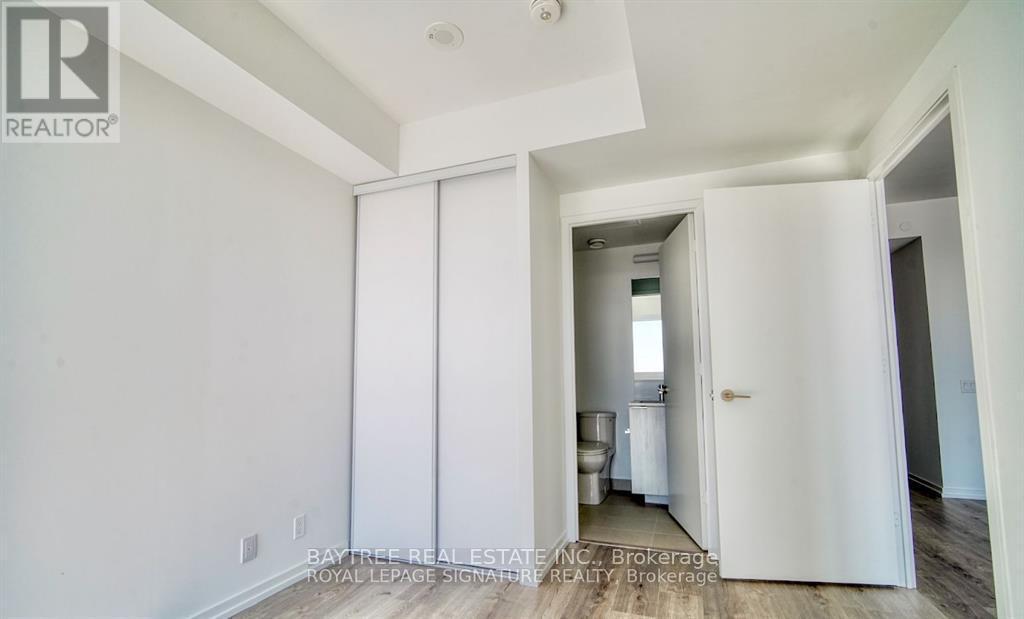 3608 - 1000 Portage Parkway, Vaughan, ON - Indoor Photo Showing Other Room