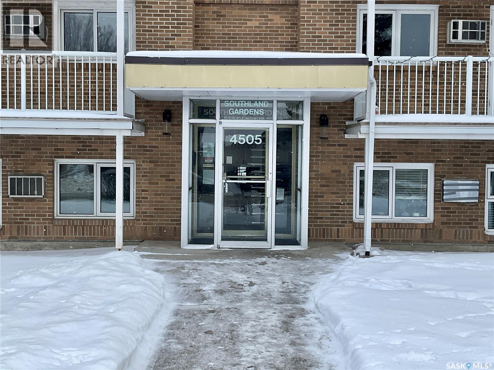 20 4505 Rae Street, Regina, SK - Outdoor With Balcony