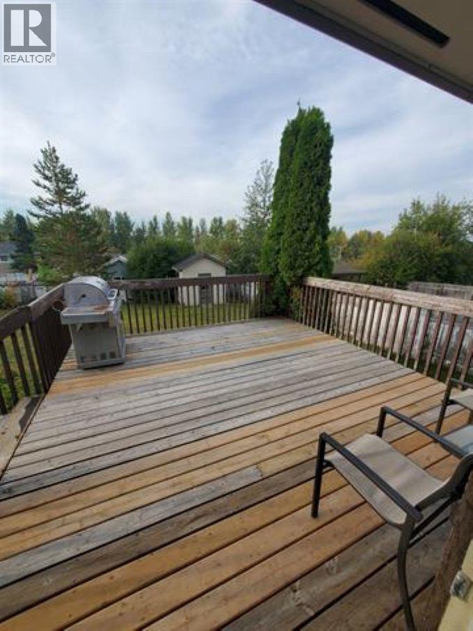 27 Manson Crescent, Mackenzie, BC - Outdoor With Exterior