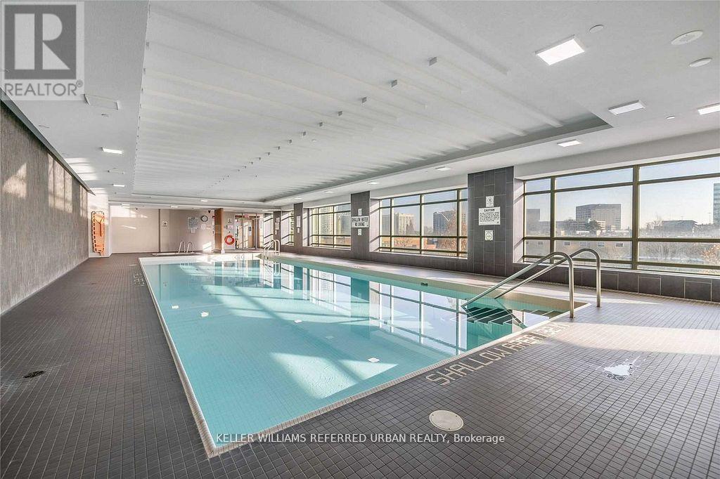 2204 - 2015 Sheppard Avenue E, Toronto, ON - Indoor Photo Showing Other Room