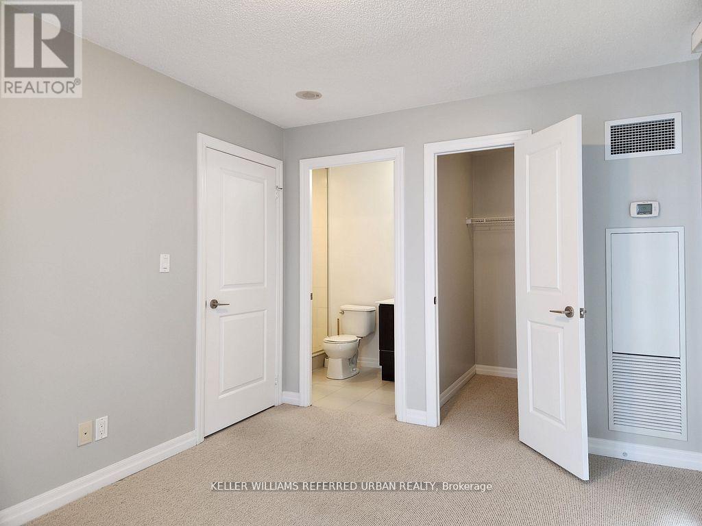 2204 - 2015 Sheppard Avenue E, Toronto, ON - Indoor Photo Showing Other Room