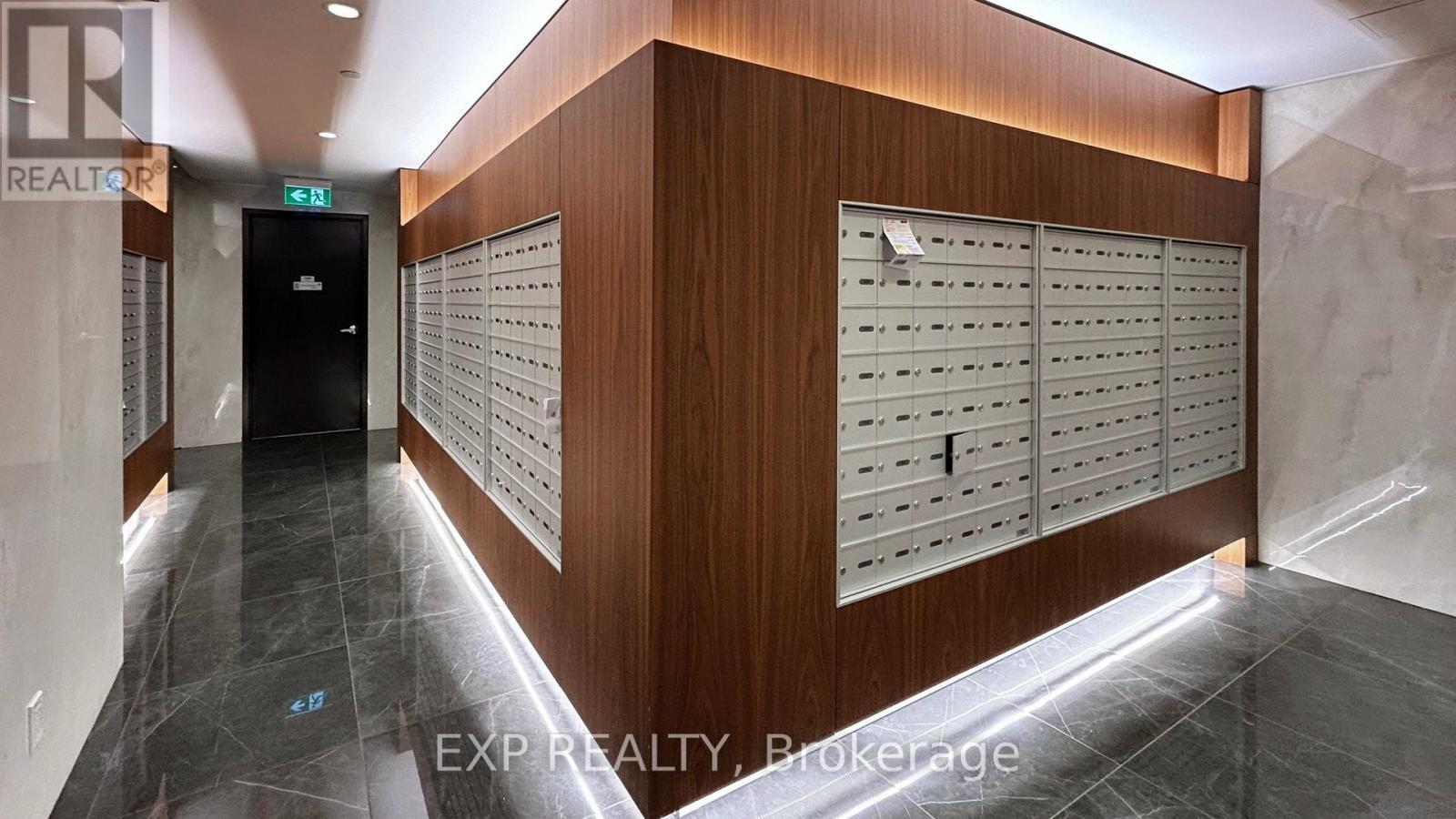 615 - 17 Bathurst Street, Toronto, ON - Indoor Photo Showing Other Room