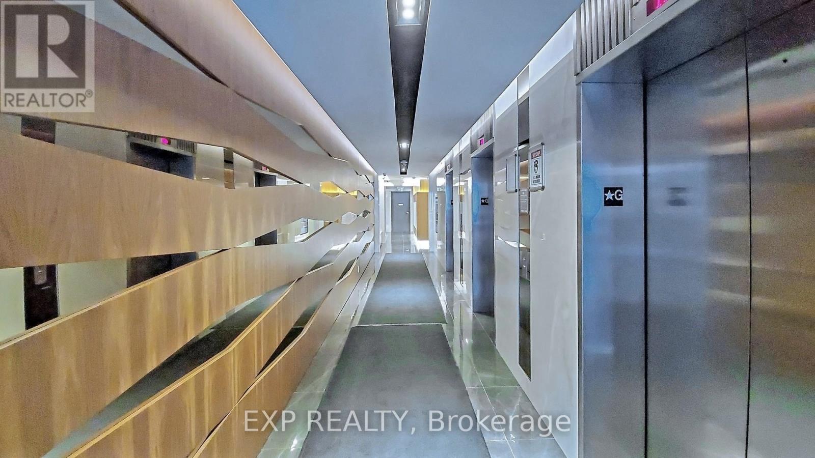 615 - 17 Bathurst Street, Toronto, ON - Indoor Photo Showing Other Room