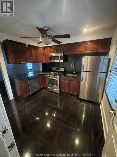 1479 Parent Unit# Upper, Windsor, ON - Indoor Photo Showing Kitchen