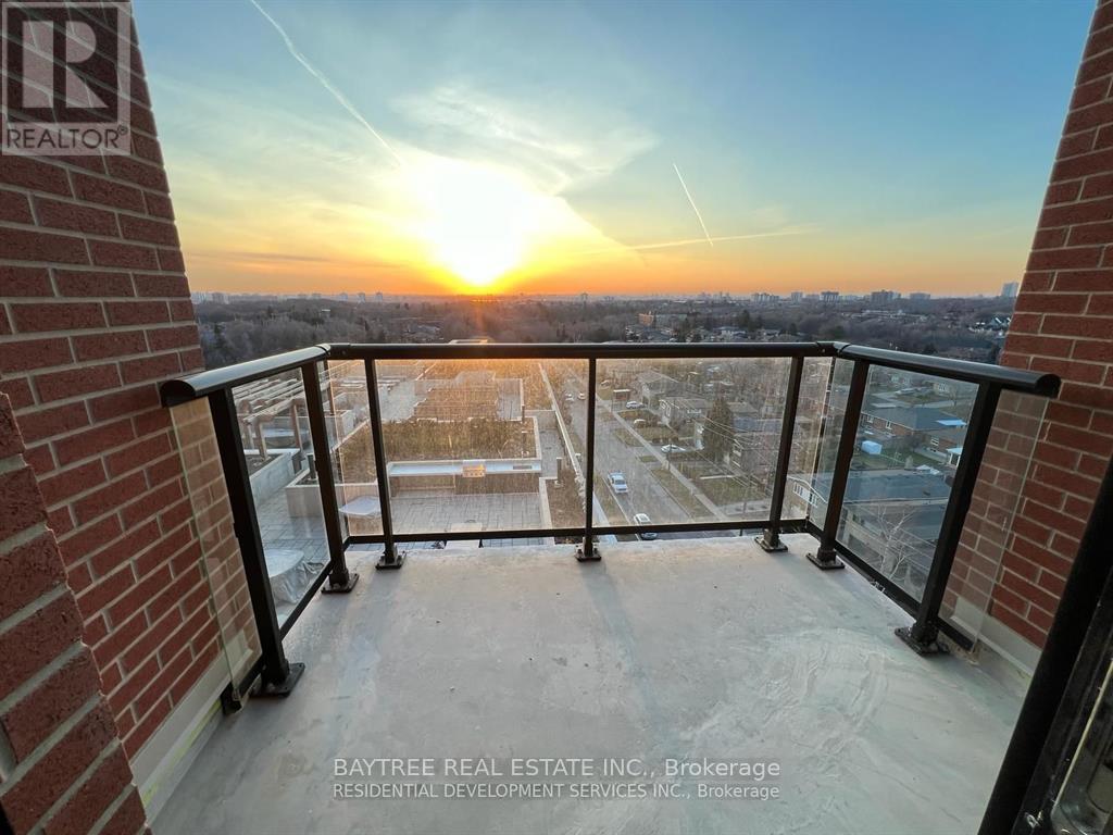 903 - 3100 Keele Street, Toronto, ON - Outdoor With View