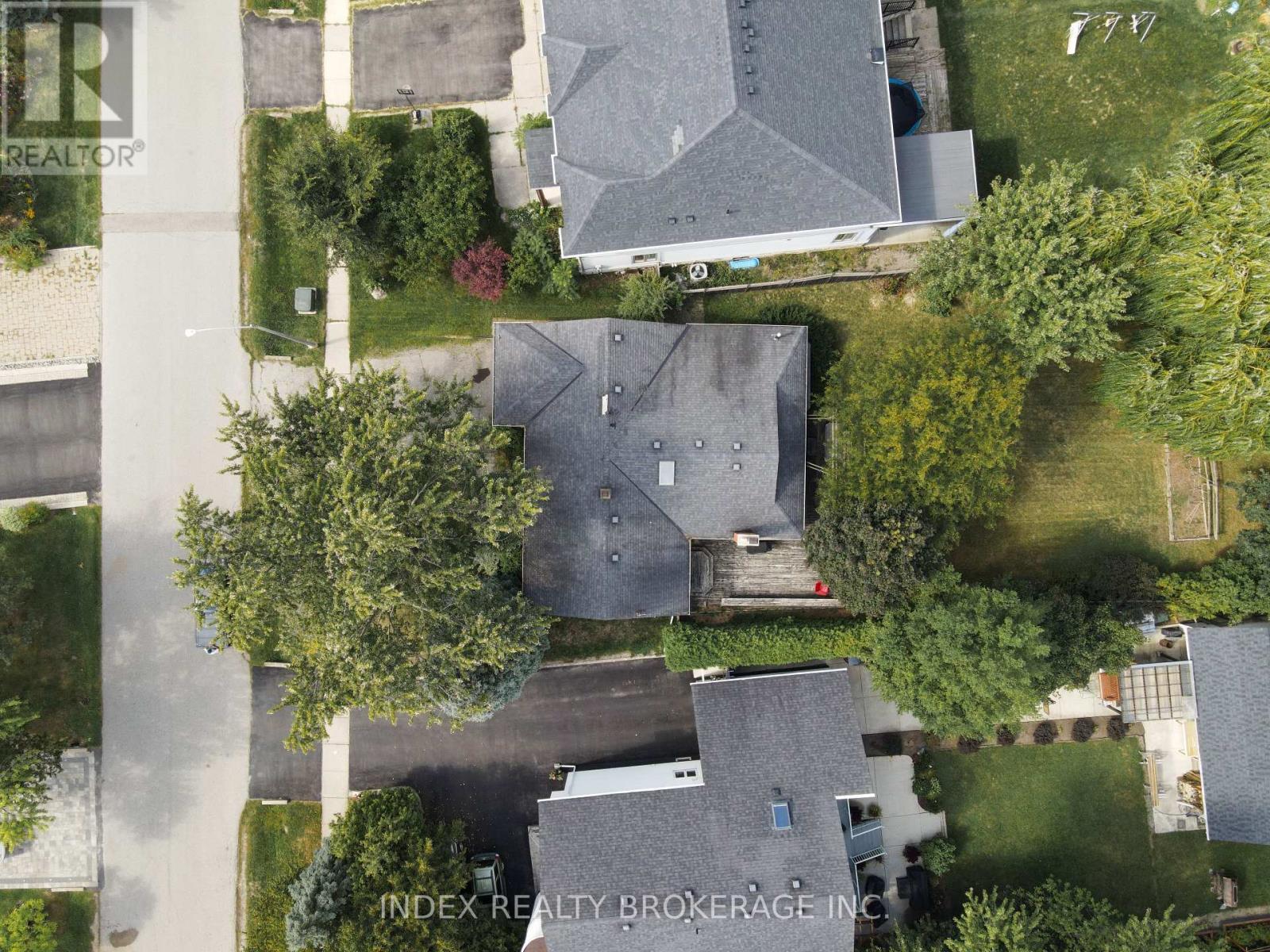 1073 Kent Avenue E, Oakville, ON - Outdoor With View