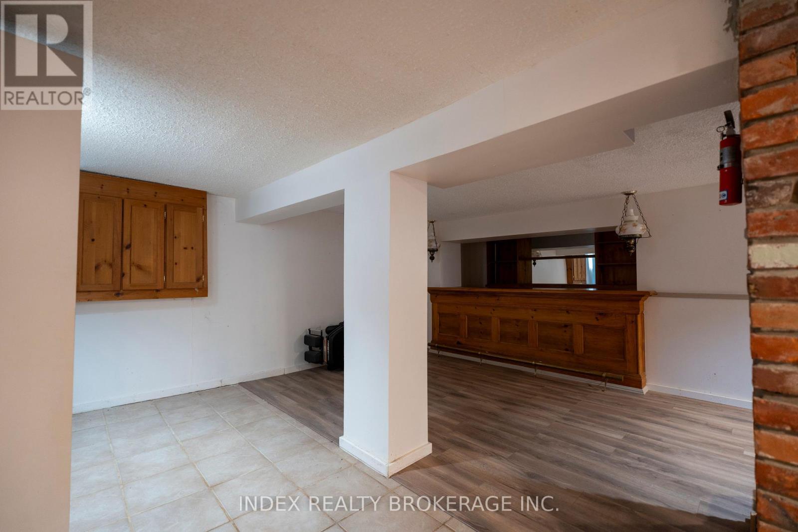 1073 Kent Avenue E, Oakville, ON - Indoor Photo Showing Other Room