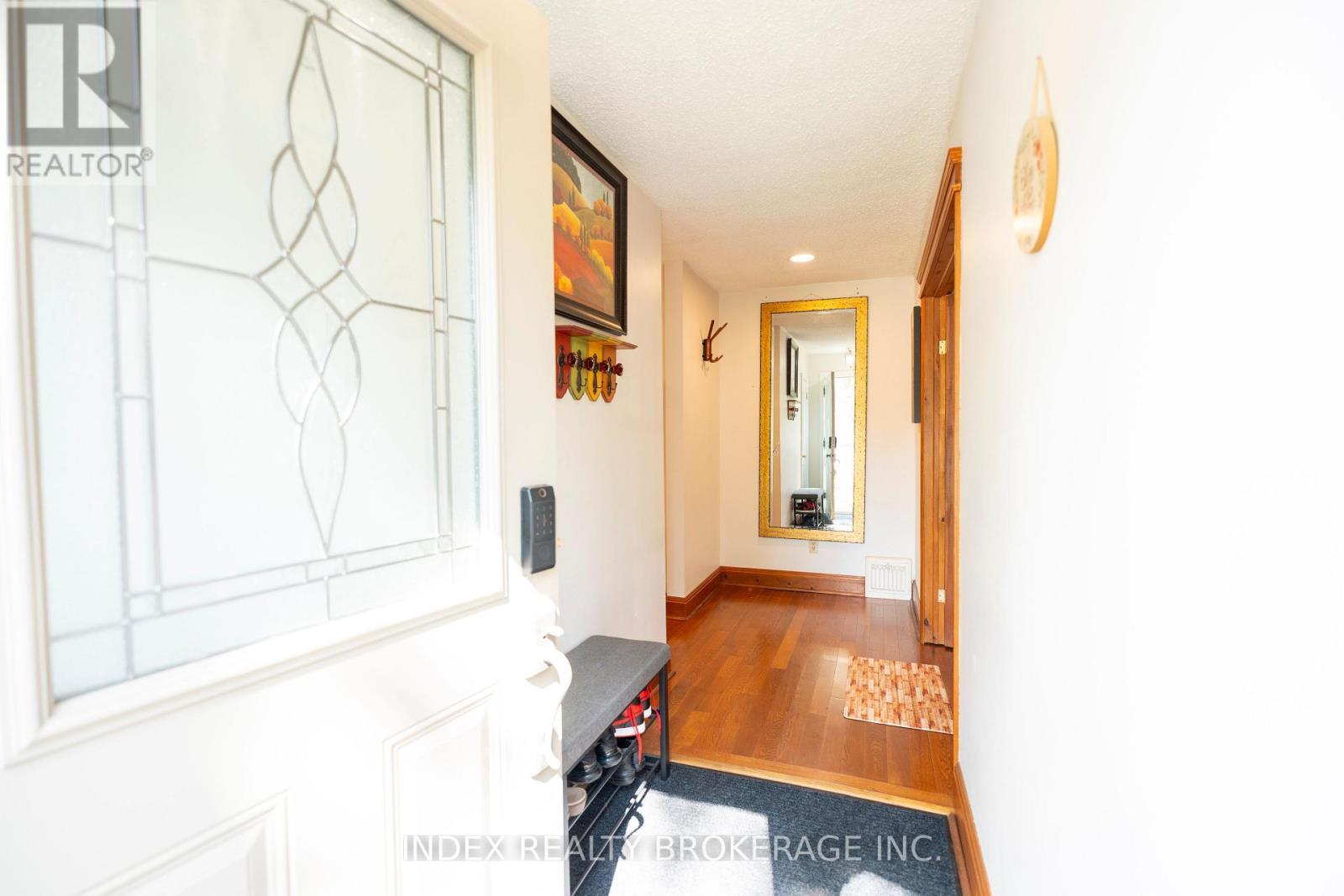 1073 Kent Avenue E, Oakville, ON - Indoor Photo Showing Other Room